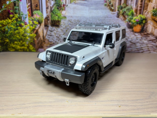 1:18 Brand New Jeep Rescue Concept diecast Model car