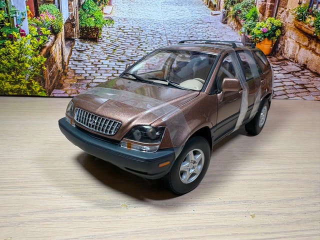 1:18 AutoArt Lexus RX300 (First Generation) Diecast Model