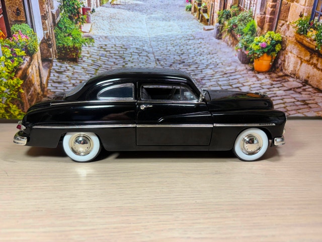 1:18 ERTL 1949 Mercury Coupe diecast model car New in BOX - photo 3