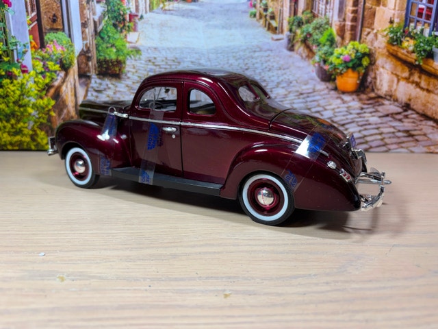 1:18 Brand New 1940 Ford Coupe Diecast Model - photo 5
