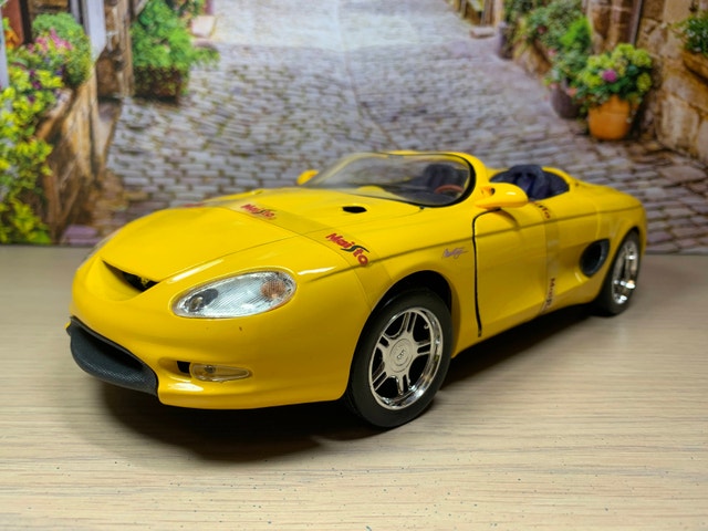 1:18 New with box Ford Mustang Mach III Concept diecast Model