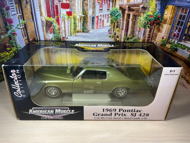 1:18 ERTL 1969 Pontiac Grand Prix SJ 428 Diecast - photo 4