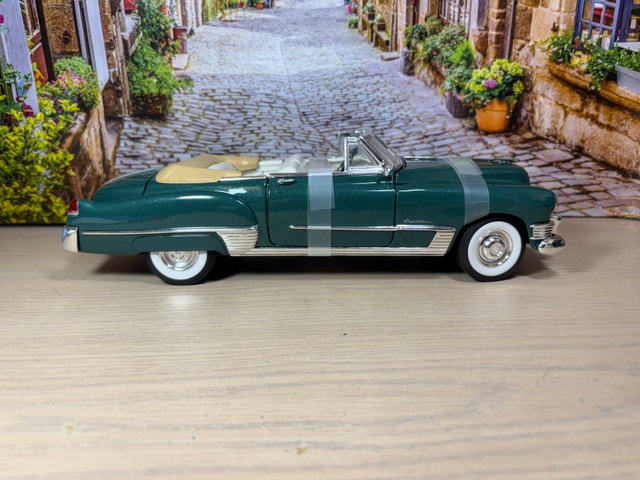 1:18 1949 Cadillac Coupe de Ville Diecast Model Car New - photo 3