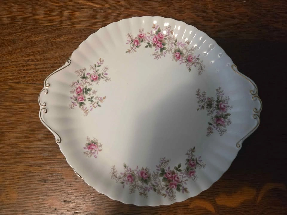 Royal Albert Lavender Rose Handled Cake Plate - photo 3