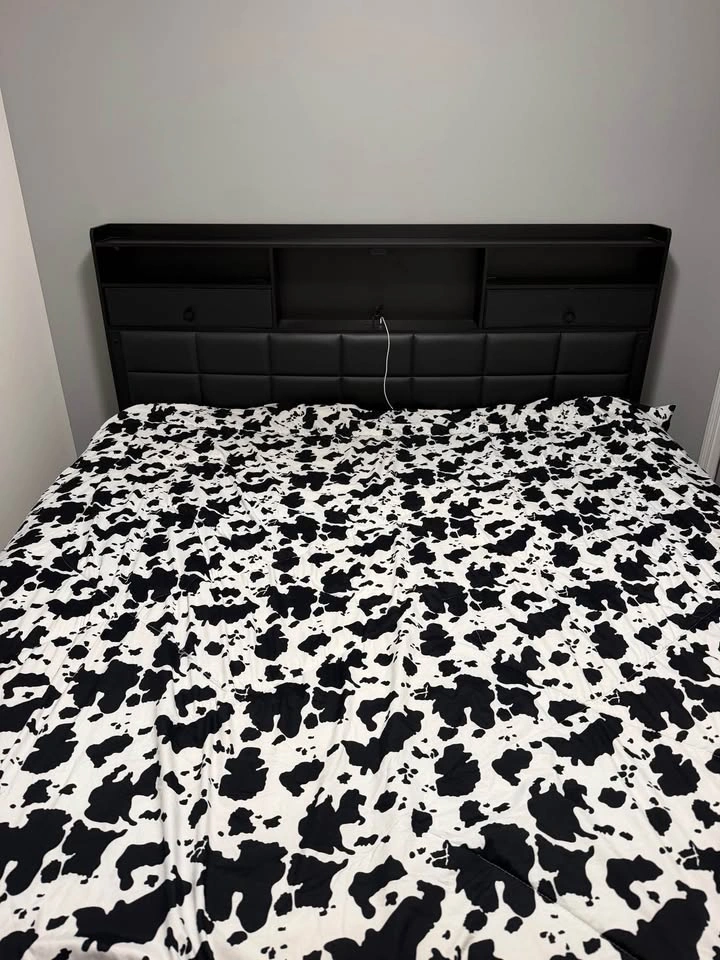 King Size Bed Frame – Excellent Condition