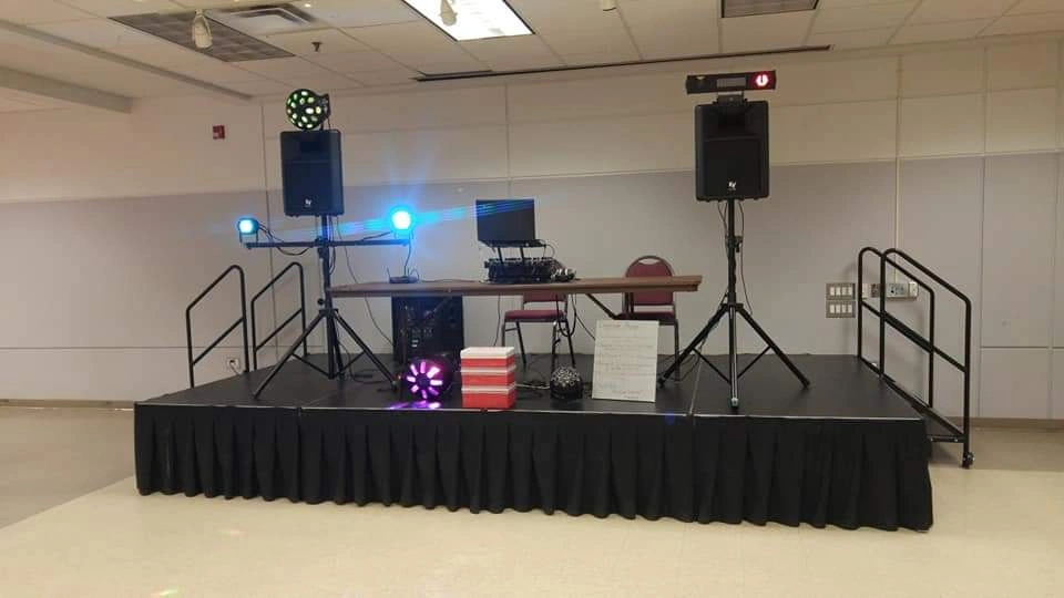 Mobile DJ Setup - photo 3