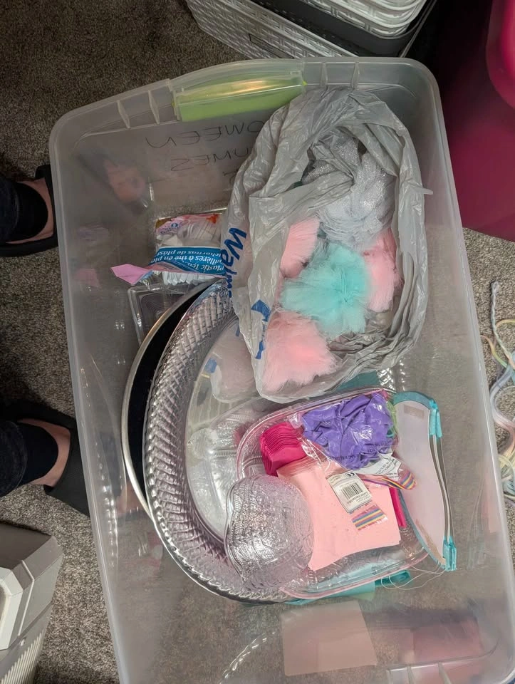 Party Supplies Lot: Glasses, Vases, Platters, and Table Skirt - photo 2
