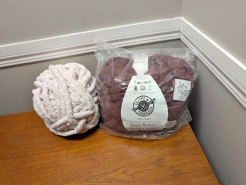 Loops & Threads Free Spirit and Chunky Chenille Yarn Bundle