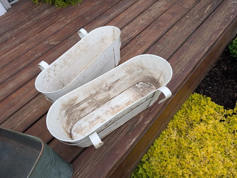 Set of 2 Metal Planters - Railing Boxes - photo 2