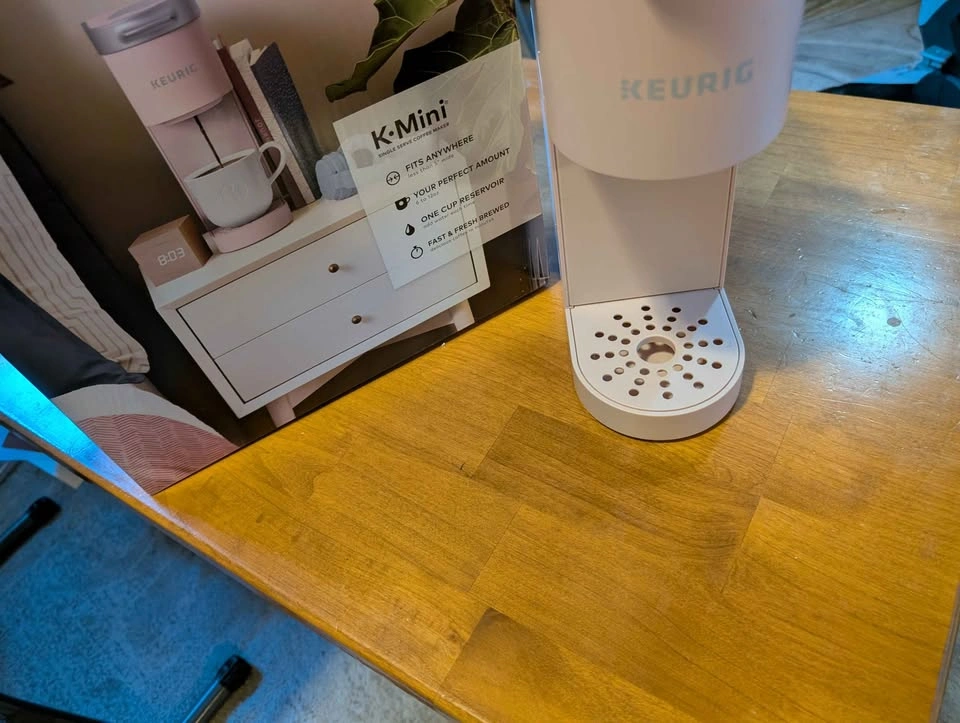 Keurig K-Mini Single Serve Coffee Maker - photo 2