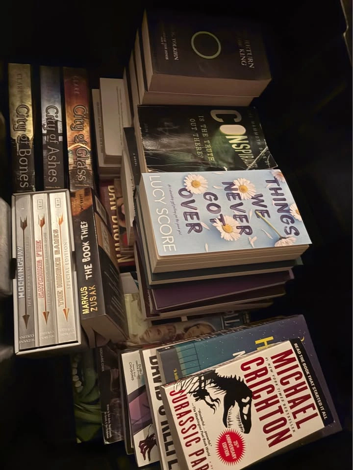 Book Collection for sale – Fantasy, Horror, Fiction & Nonfiction - photo 2