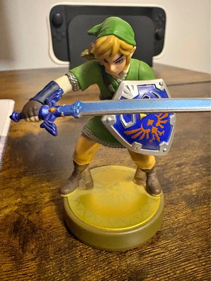 Nintendo Loose Zelda Amiibo Lot – 4 Figures