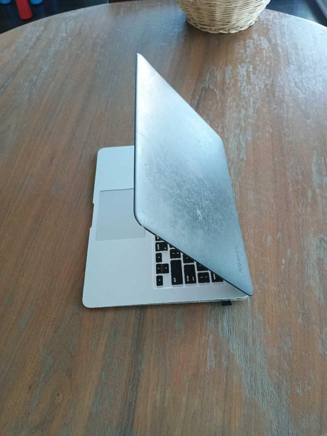 Apple MacBook Air - photo 2