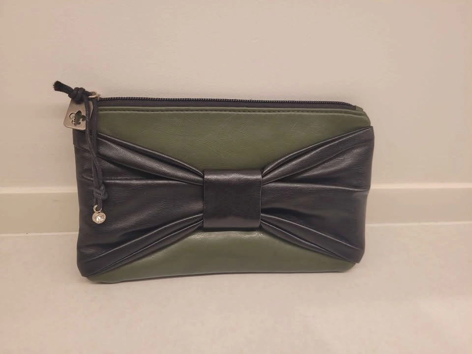Fris & Co. Faux Leather Olive Green & Black Clutch - photo 2