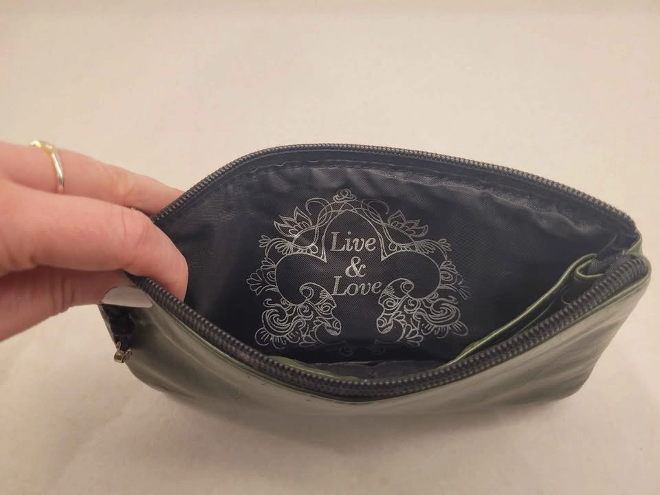 Fris & Co. Faux Leather Olive Green & Black Clutch - photo 4