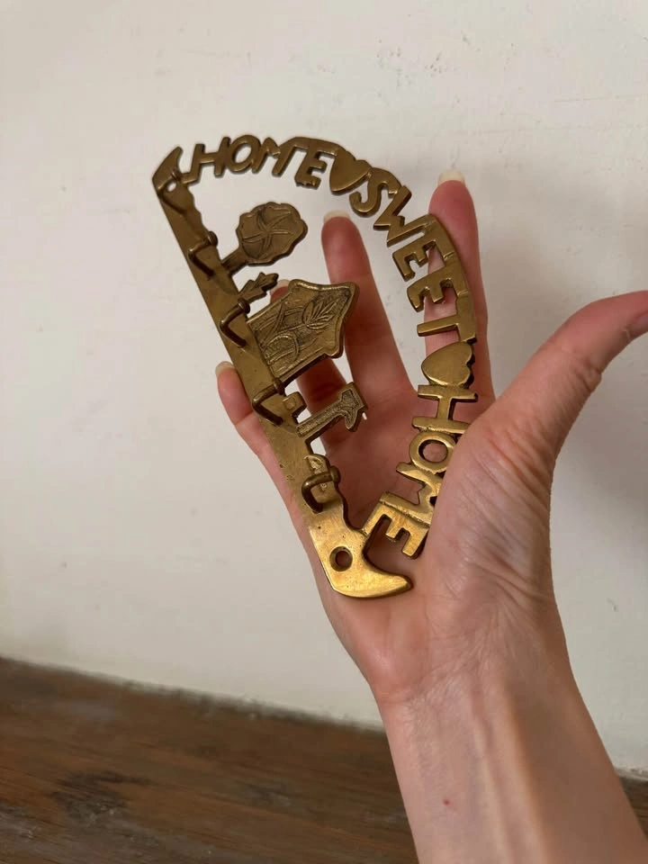 Vintage Brass Home Sweet Home Key Holder – 5 Hooks - photo 3