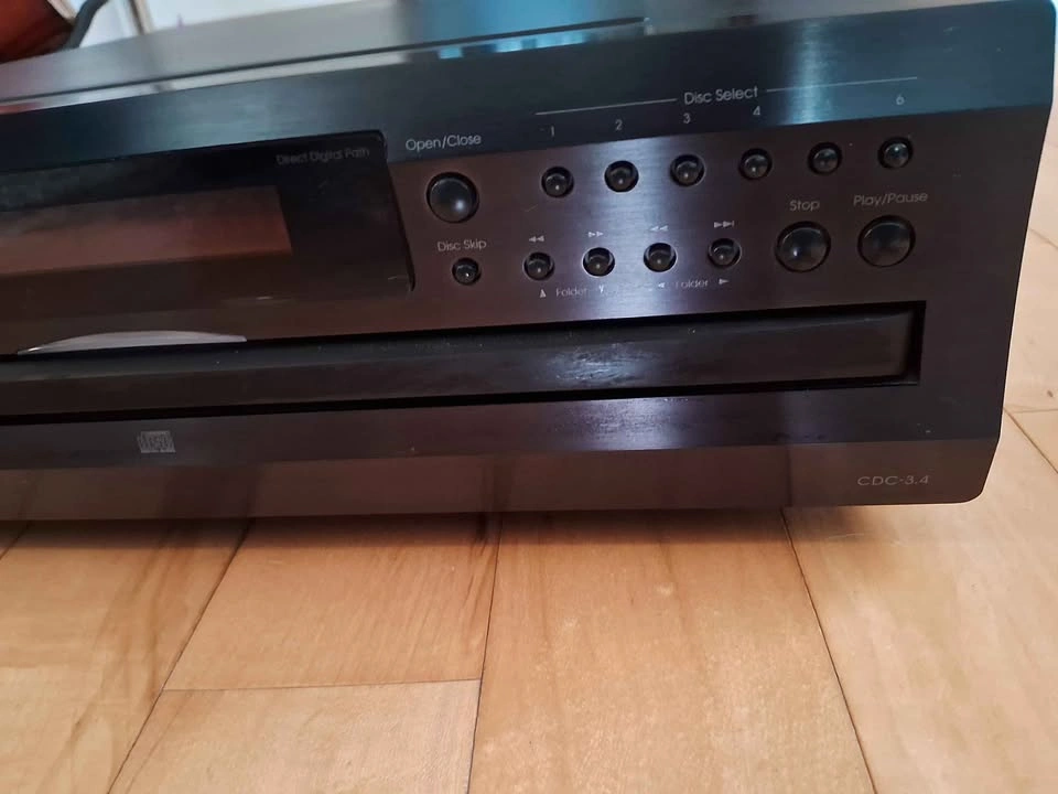 INTEGRA CDC 3.4 6-CD CHANGER - photo 5