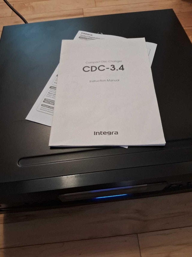 INTEGRA CDC 3.4 6-CD CHANGER - photo 2