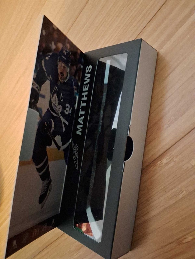 AUSTON MATTHEWS MINI HOCKEY STICK