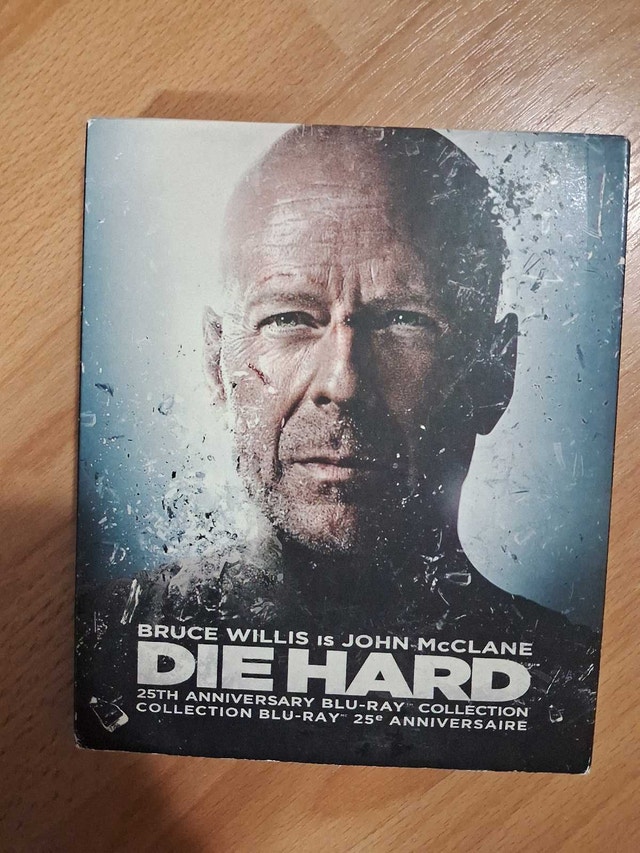 DIE HARD - 25TH ANNIVERSARY BLURAY COLLECTION : 4 movies