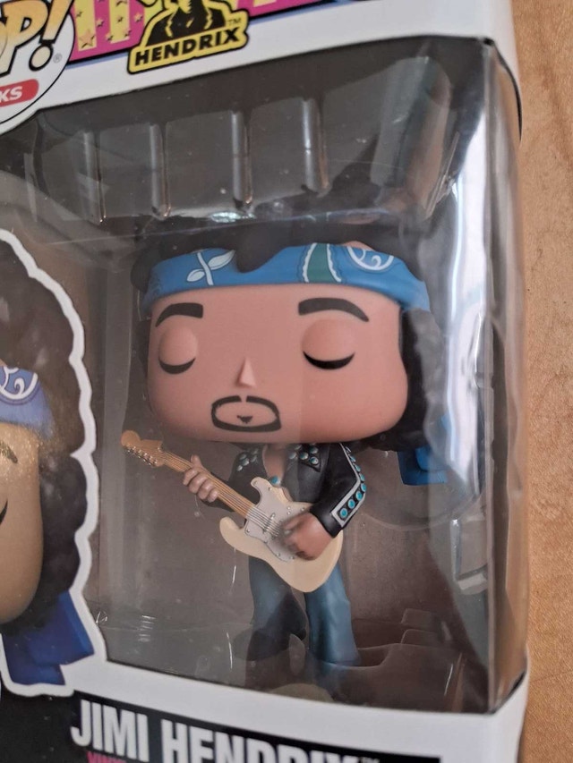 JIMI HENDRIX - MAUI LIVE POP ROCKS VINYL FIGURE - photo 2