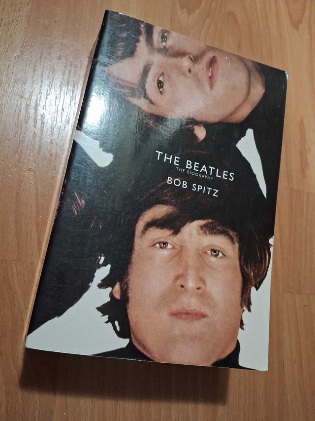 THE BEATLES: THE BIOGRAPHY