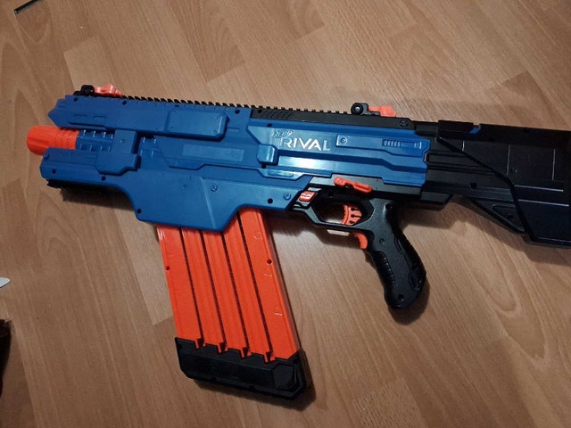 NERF RIVAL KHAOS MXVI-4000 FULLY MOTORIZED BLASTER