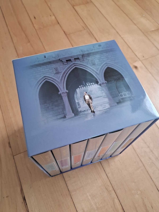 THE ULTIMATE DISNEY TREASURE CHEST - photo 2