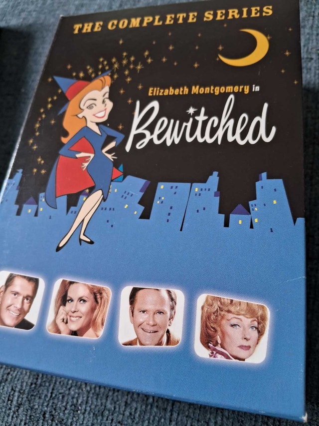 BEWITCHED - THE COMPLETE SERIES (33 DVDs)