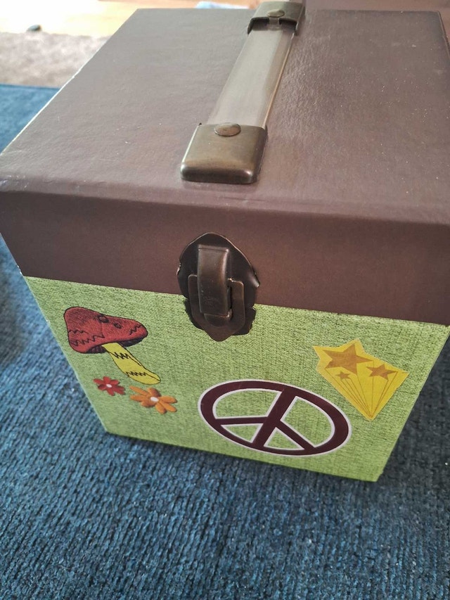 THAT 70'S SHOW - COMPLETE SERIES STASH BOX