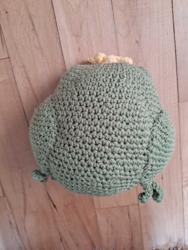 HANDMADE AMIGURUMI FROG - photo 2