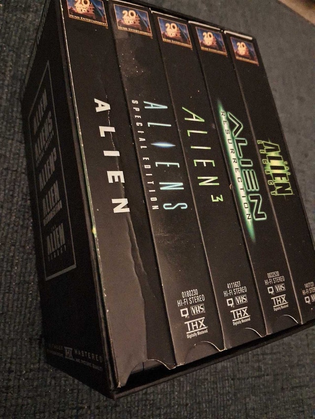 THE ALIEN LEGACY: 20TH ANNIVERSARY 5 VHS BOX SET