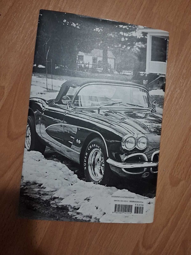 BRUCE SPRINGSTEEN - BORN TO RUN (HARDCOVER) - photo 3