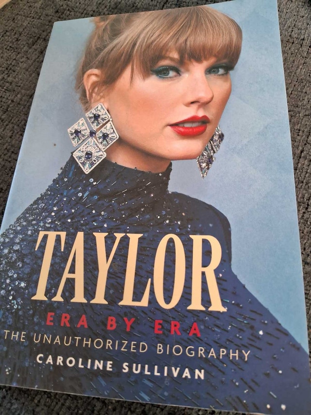 TAYLOR SWIFT - ERA BY ERA