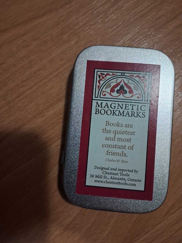10x MAGNETIC BOOKMARKS IN TIN
