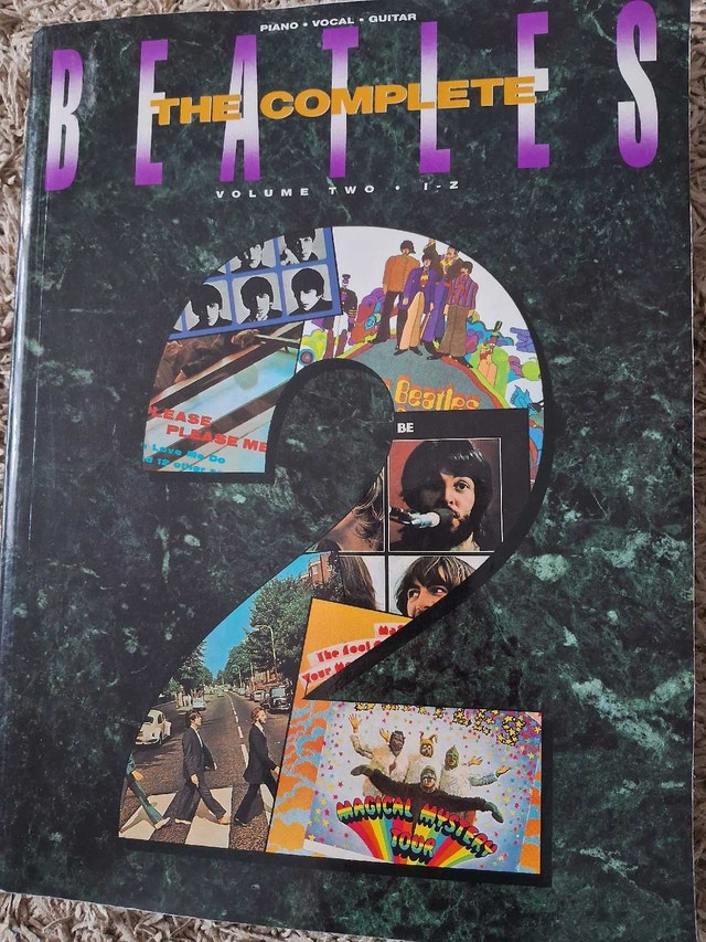 THE COMPLETE BEATLES, VOLUME 2 (PIANO, VOCAL, GUITAR)