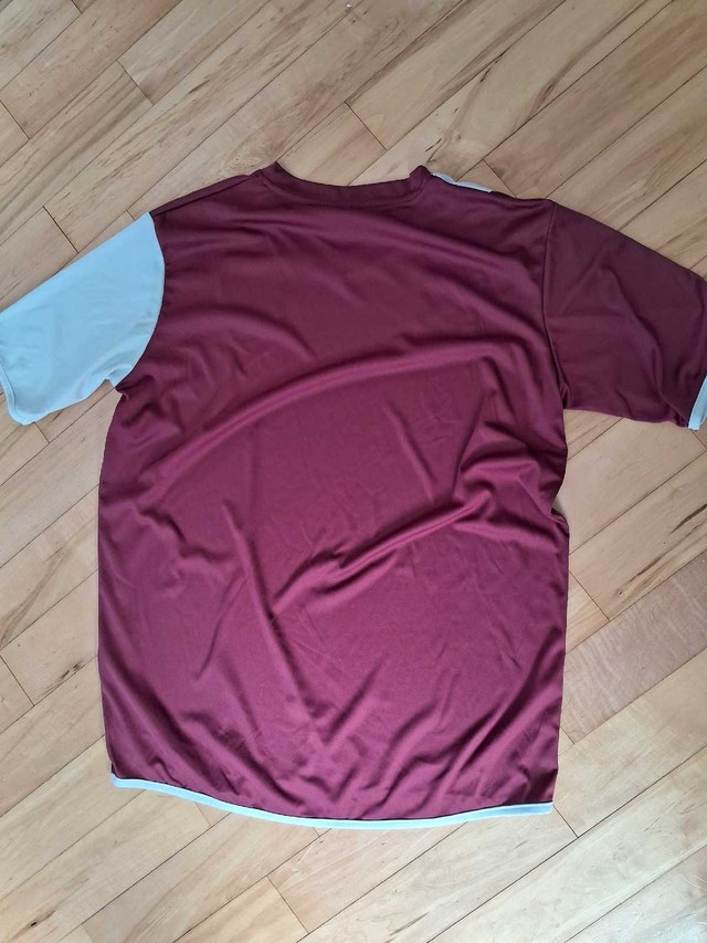 PORTUGAL SOCCER JERSEY (XL) - photo 4