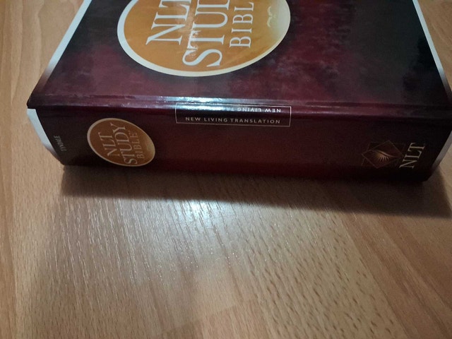 NLT STUDY BIBLE (HARDCOVER) - photo 2