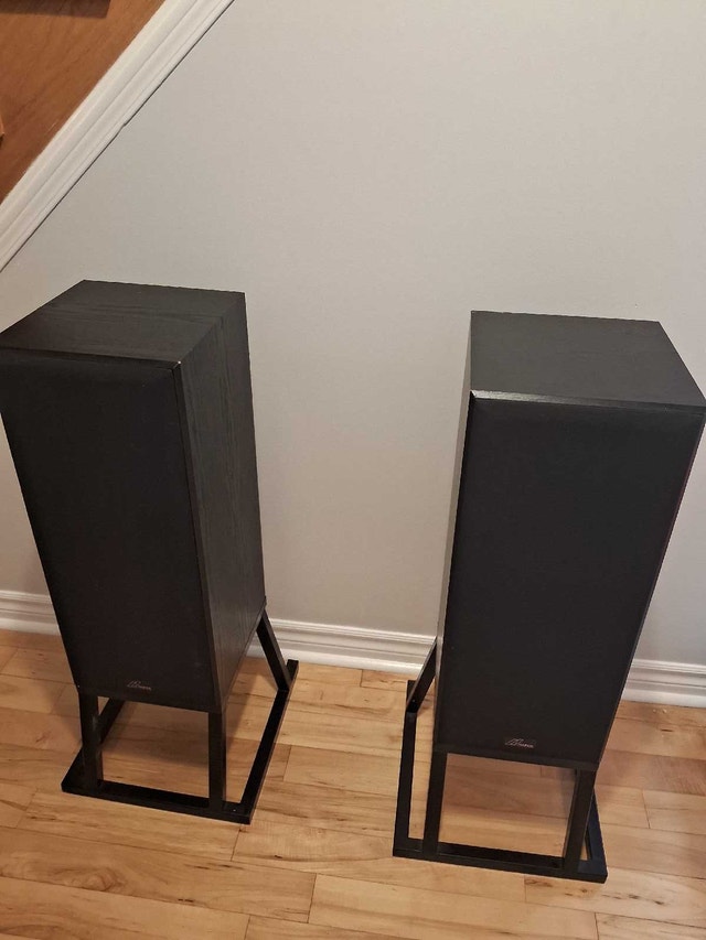 SET OF 25" NUANCE SPEAKERS ON STANDS