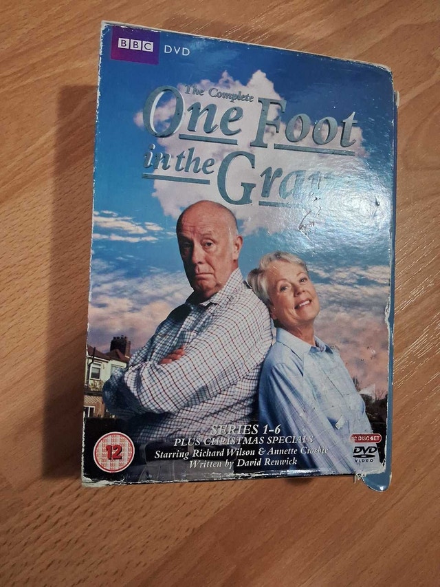 ONE FOOT IN THE GRAVE - THE COMPLETE SERIES - photo 3
