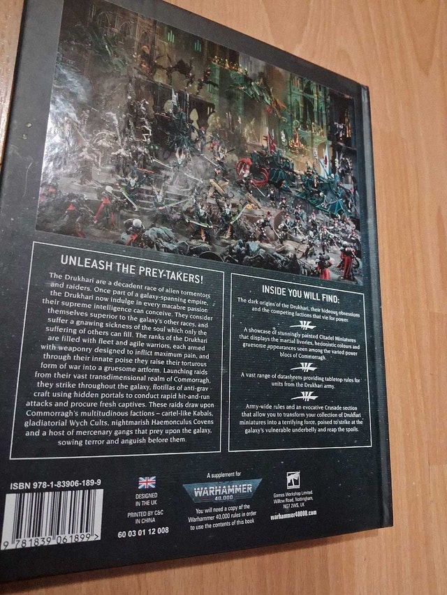 WARHAMMER 40,000 - DRUKHARI CODEX (HARDCOVER) - photo 2