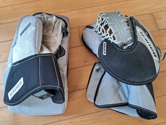 ROAD HOCKEY GOALIE BLOCKER AND GLOVE (LEFT HANDED)