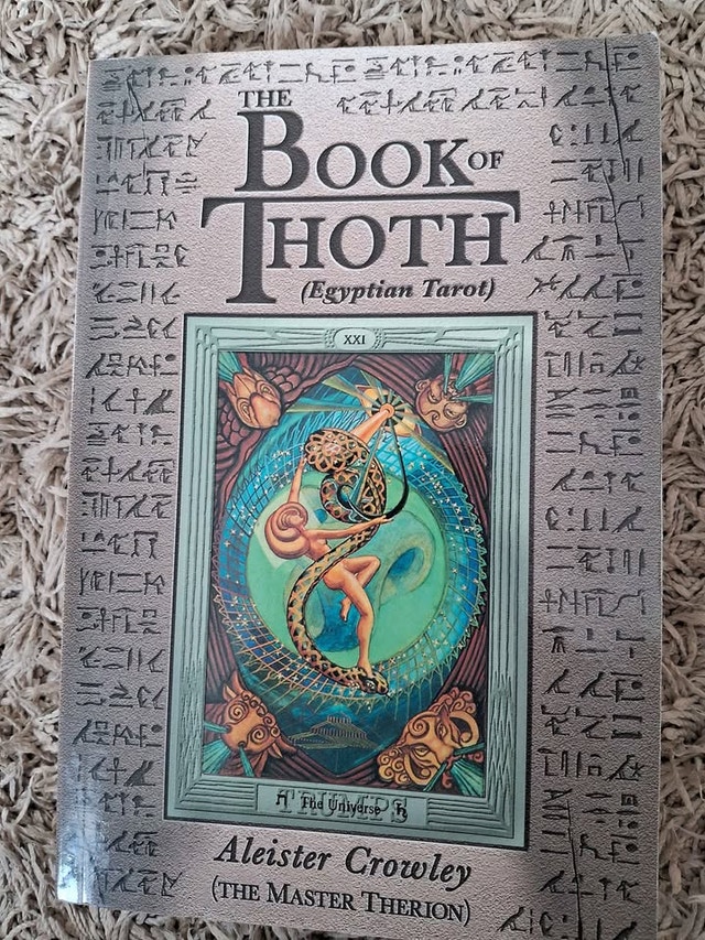 ALEISTER CROWLEY - THE BOOK OF THOTH (EGYPTIAN TAROT)