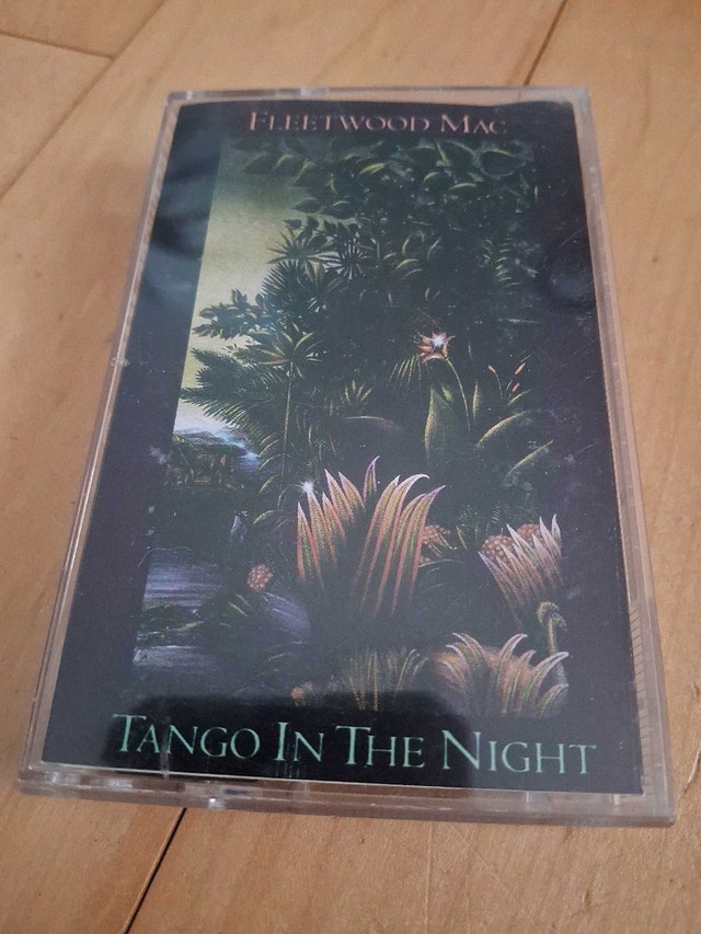 FLEETWOOD MAC - TANGO IN THE NIGHT (CASSETTE)