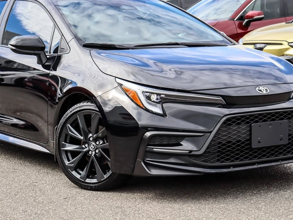 2023 Toyota Corolla SE Upgrade - photo 2