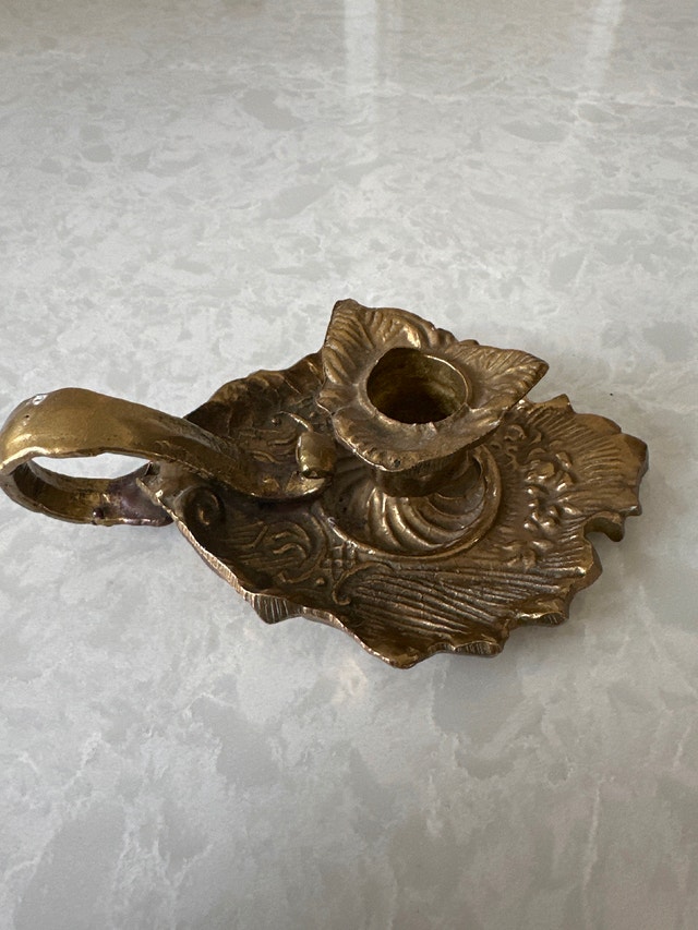 Antique Art Nouveau cast brass chamberstick/portable candleholde - photo 4