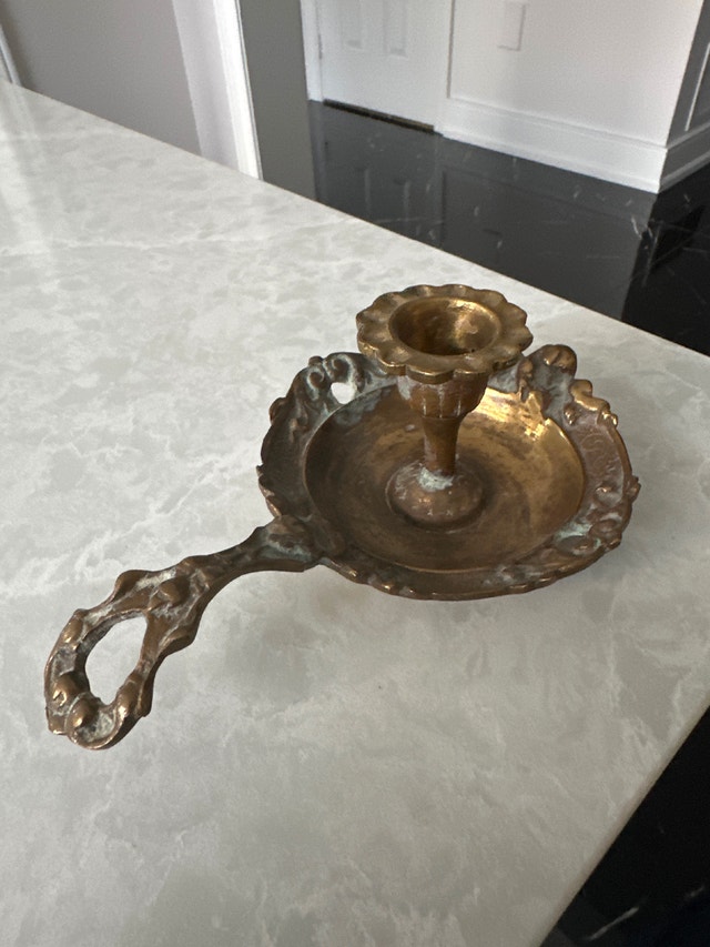 Antique Louis XV style brass hand candlestick/candle holder - photo 3
