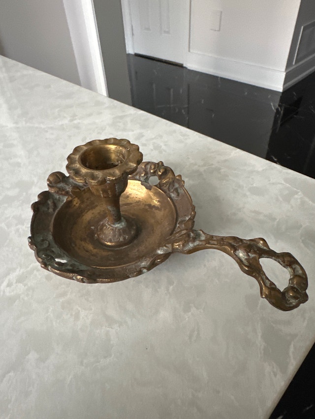 Antique Louis XV style brass hand candlestick/candle holder - photo 4
