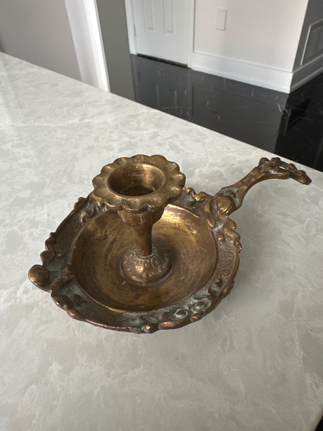 Antique Louis XV style brass hand candlestick/candle holder - photo 5