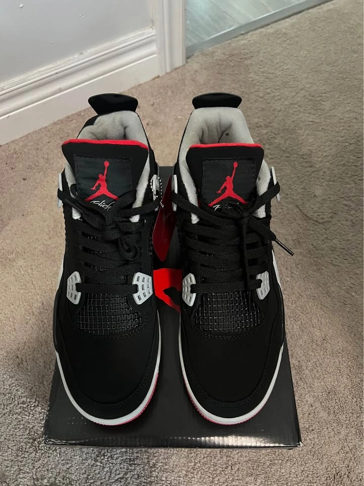 Jordan 4s red and black - photo 3